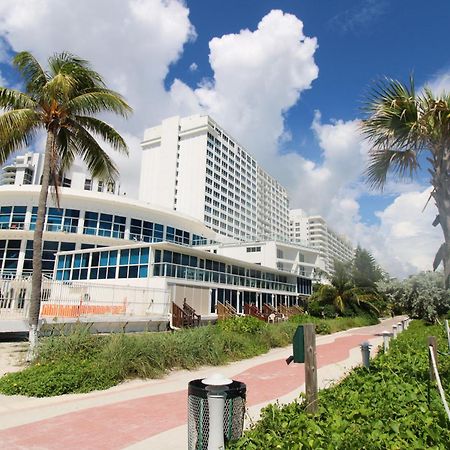 Castle 828 Oceanfront View With Balcony, Pool, Tennis, Beach Access And Free Parking! Miami Beach Exterior foto