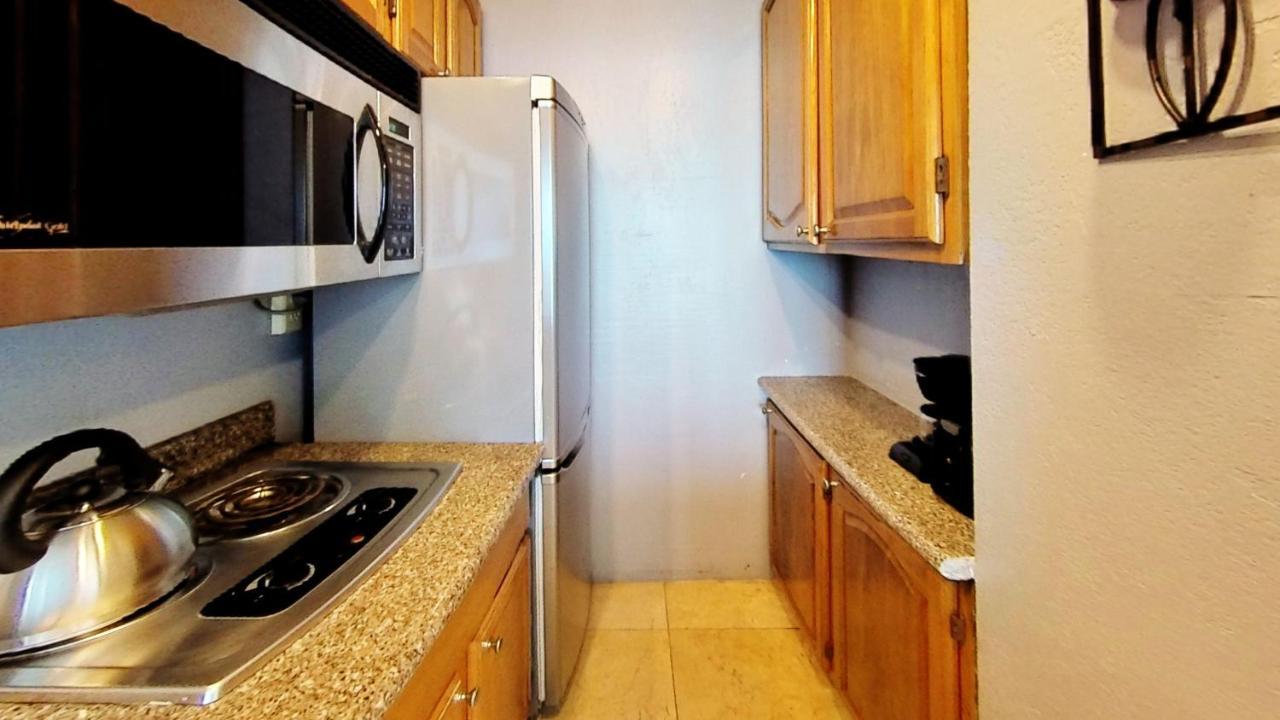 Castle 828 Oceanfront View With Balcony, Pool, Tennis, Beach Access And Free Parking! Miami Beach Exterior foto